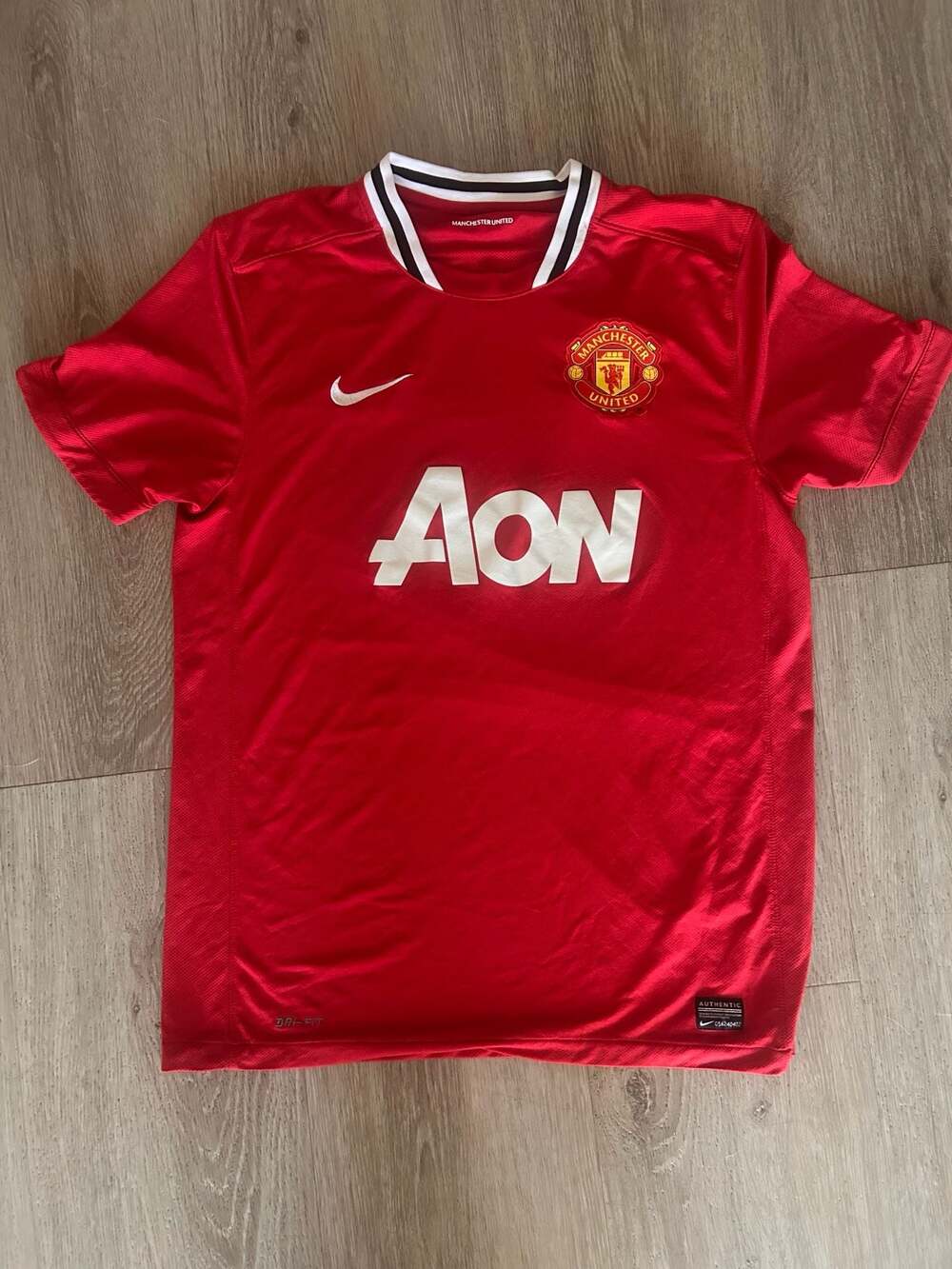 Vintage AON Nike Manchester United 2011-2012 Home Soccer Jersey Size L